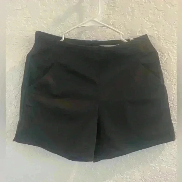 Tommy Bahama black shorts size 2 - Picture 1 of 8